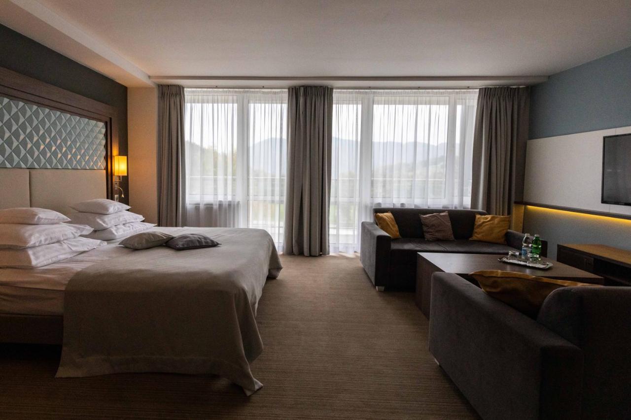 Hotel Perla Poludnia Rytro Extérieur photo
